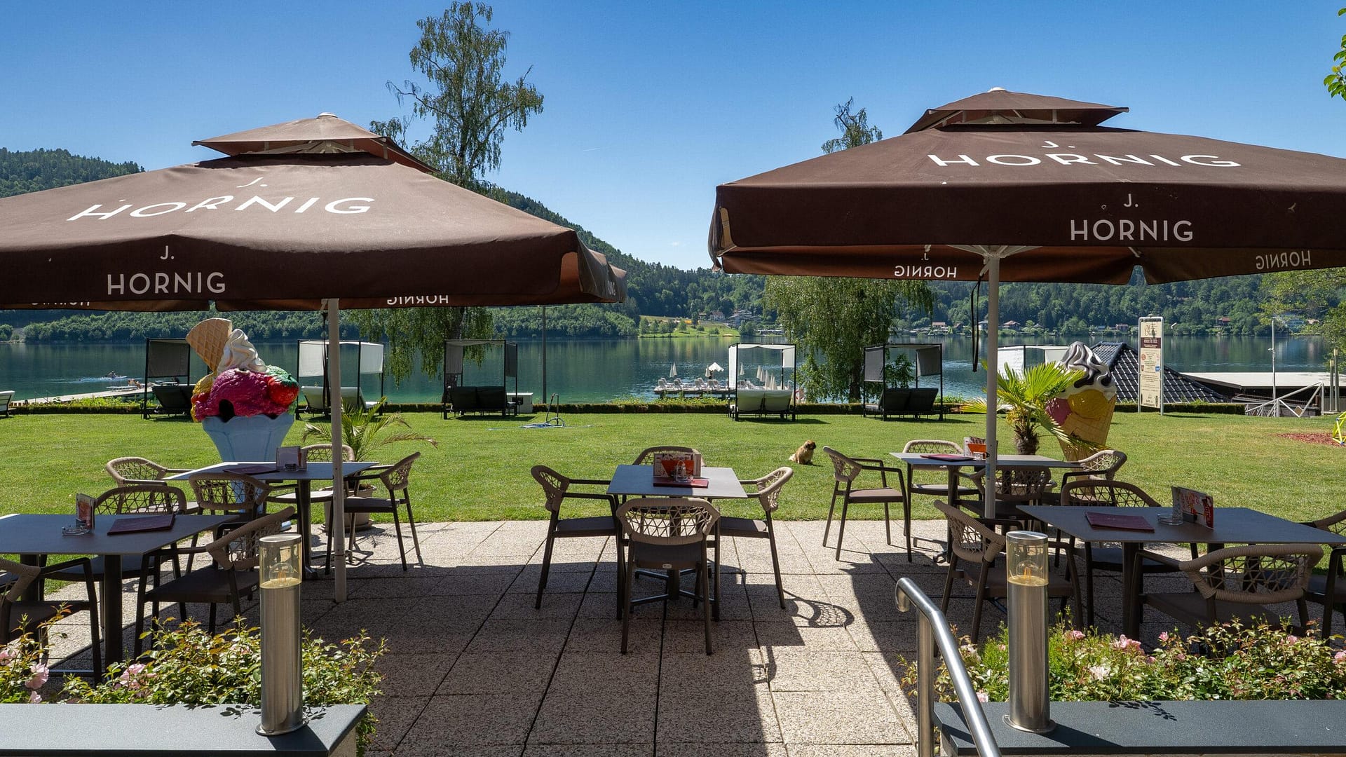 Cafe-Restaurant mit Seeterrasse und traumhaften Blick über den Klopeiner See